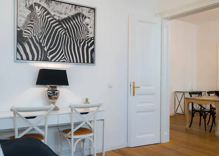 Residence, Naschmarkt - Museumsquartier 4* Viena