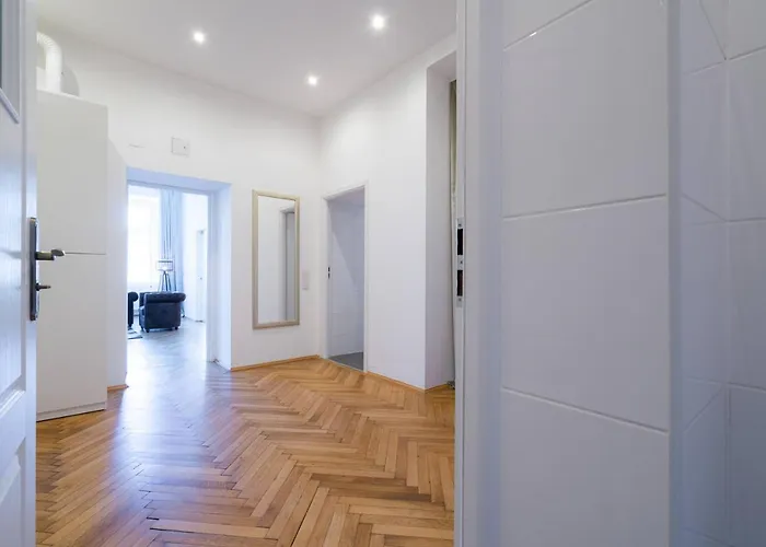Residence, Naschmarkt - Museumsquartier Apartahotel 4*