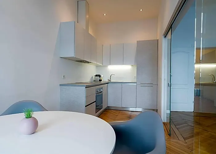 Apartahotel Residence, Naschmarkt - Museumsquartier 4*